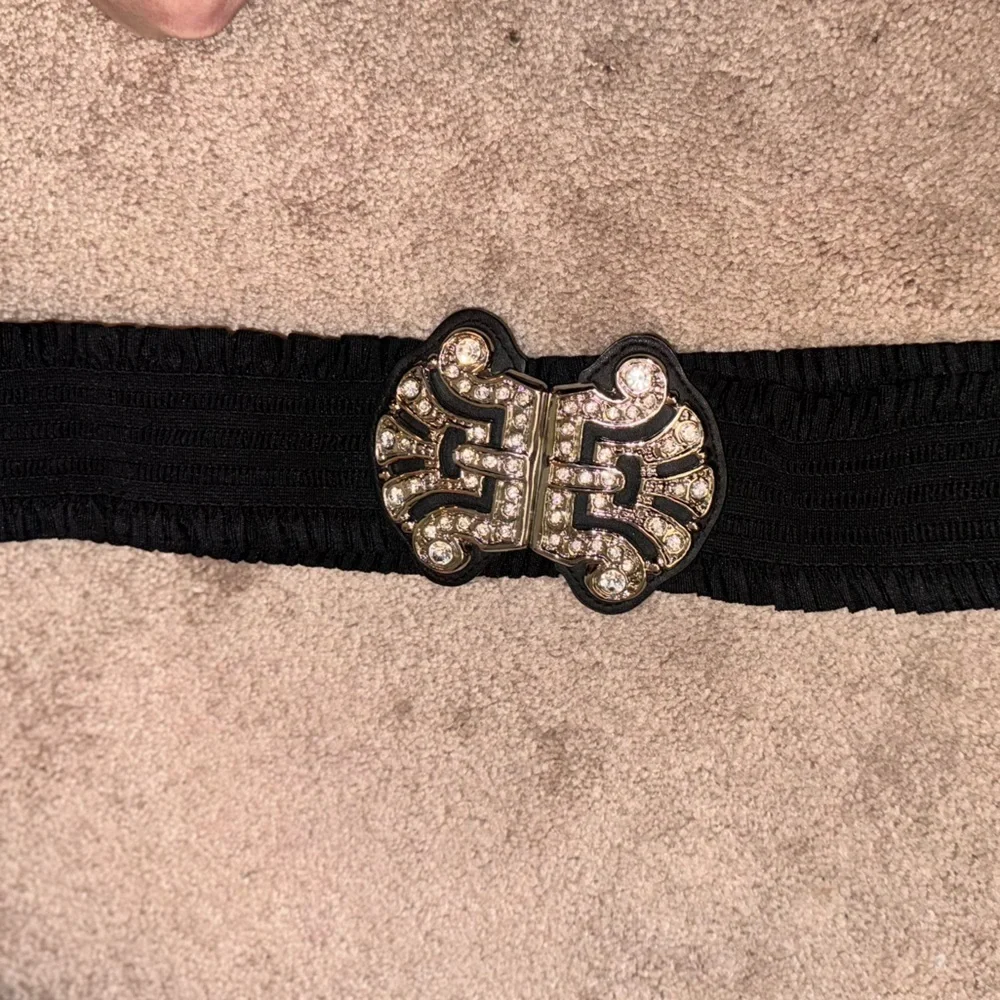 - Chicos Zoey rhinestone Embellished Black Belt size Medium